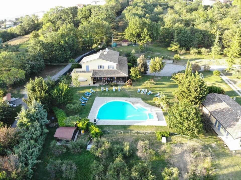הוילה טבוליה La Tenuta Del Giglio מראה חיצוני תמונה